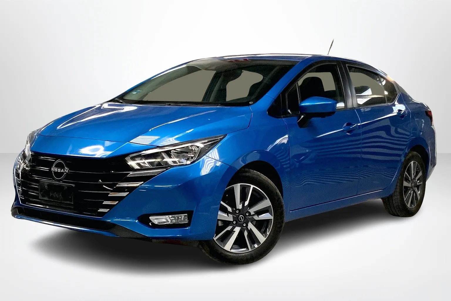 Nissan Versa 2023
