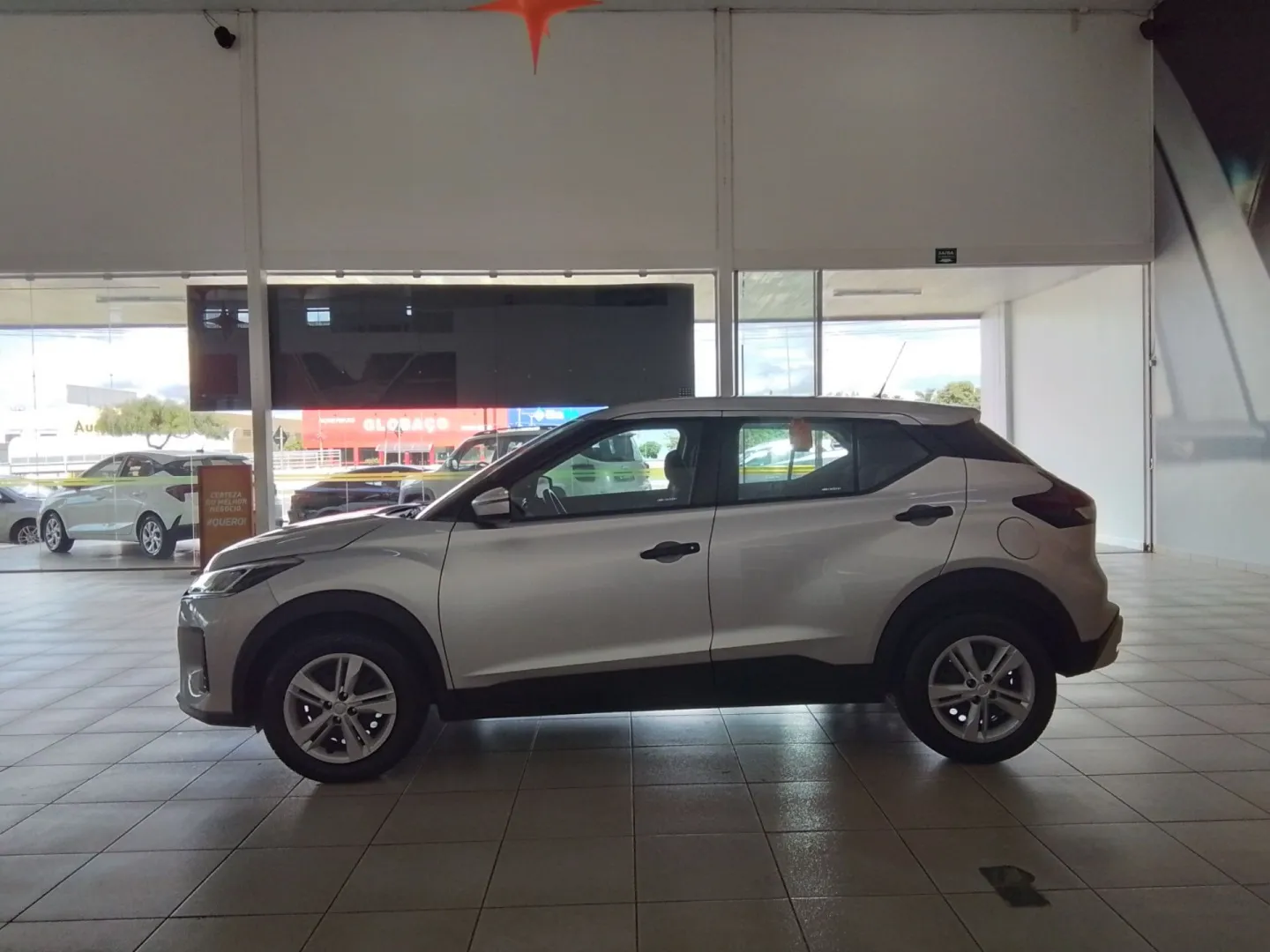 Nissan Kicks 1.6 16v Flexstart Active Xtronic