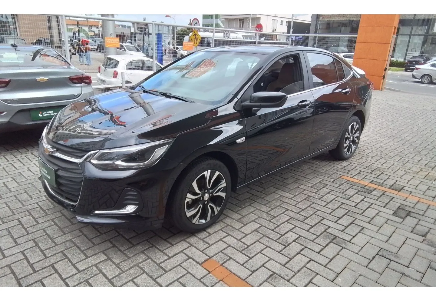 Chevrolet Onix 1.0 Turbo Flex Plus Premier Automático