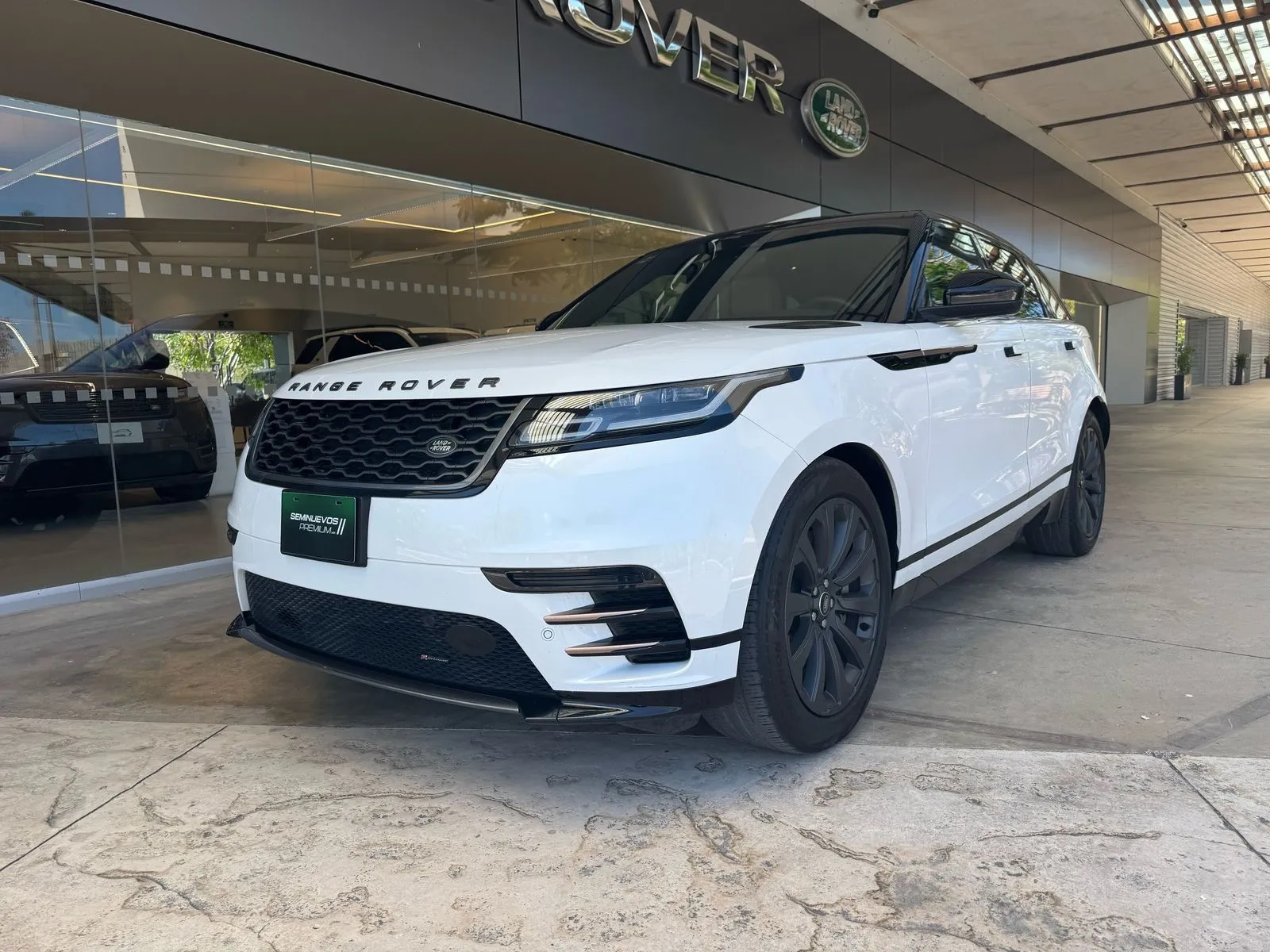 Velar R Dymamic S 400ps