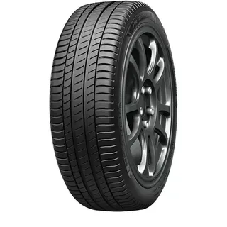 Alt: pneu preto com calota cinza