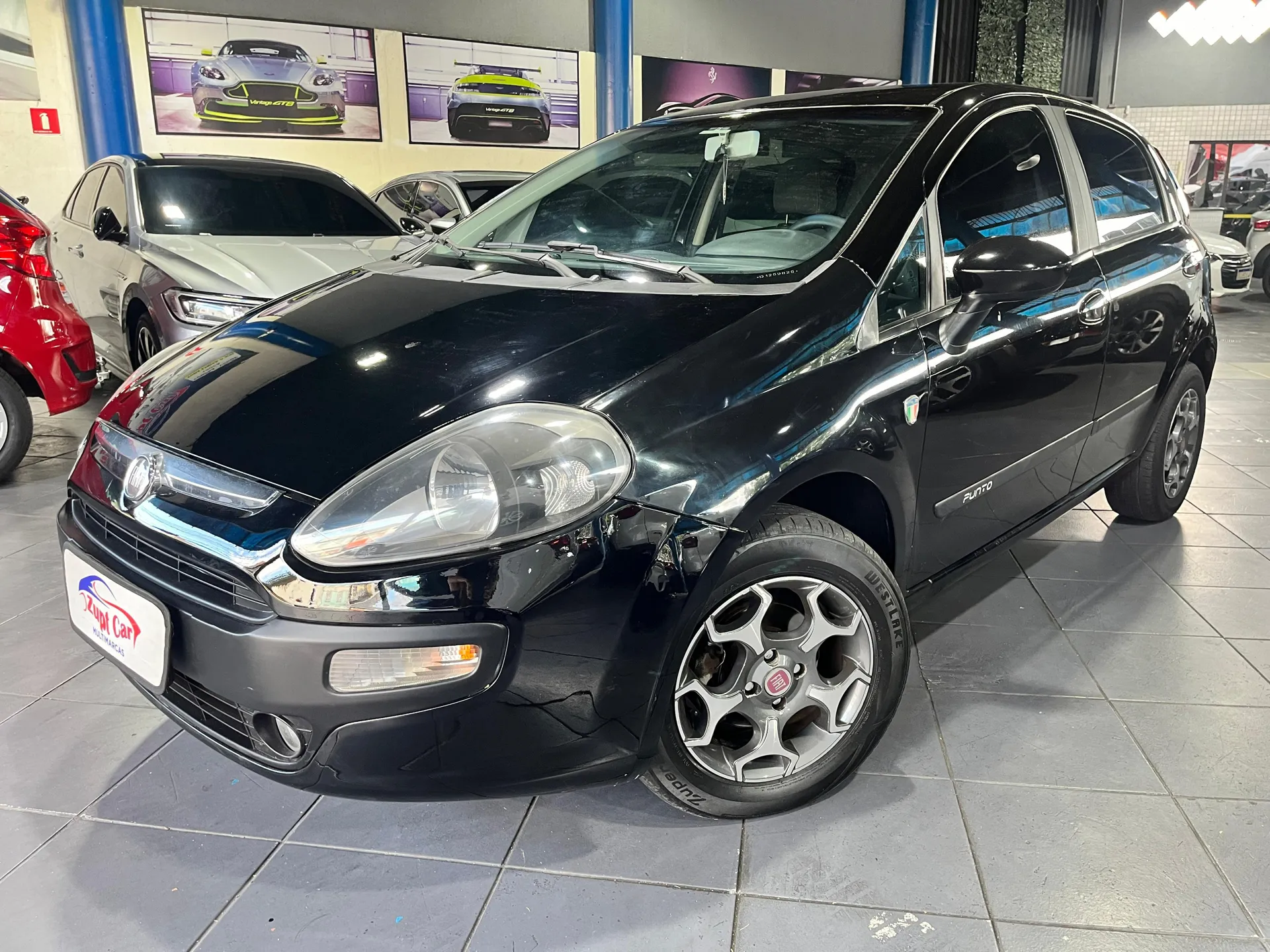 Fiat Punto 1.4 Attractive Flex 2013 Completo Financiamento