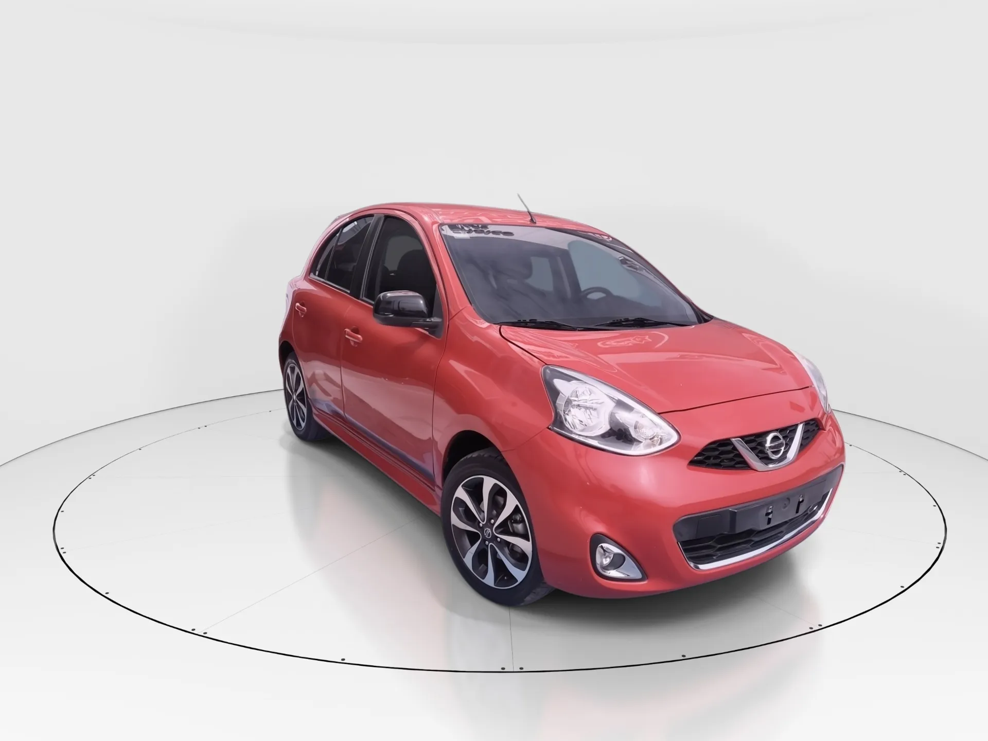 Nissan March 2020