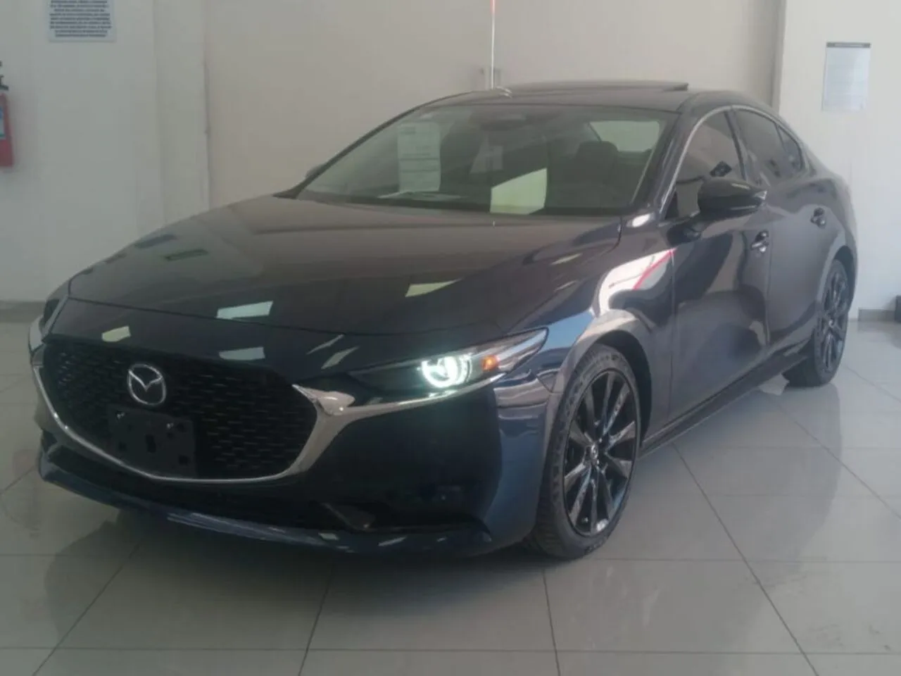 Mazda Mazda 3 Signature 4 Puertas