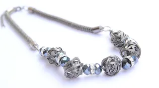 Collares difusores: cómo la aromaterapia armoniza con los accesorios de moda