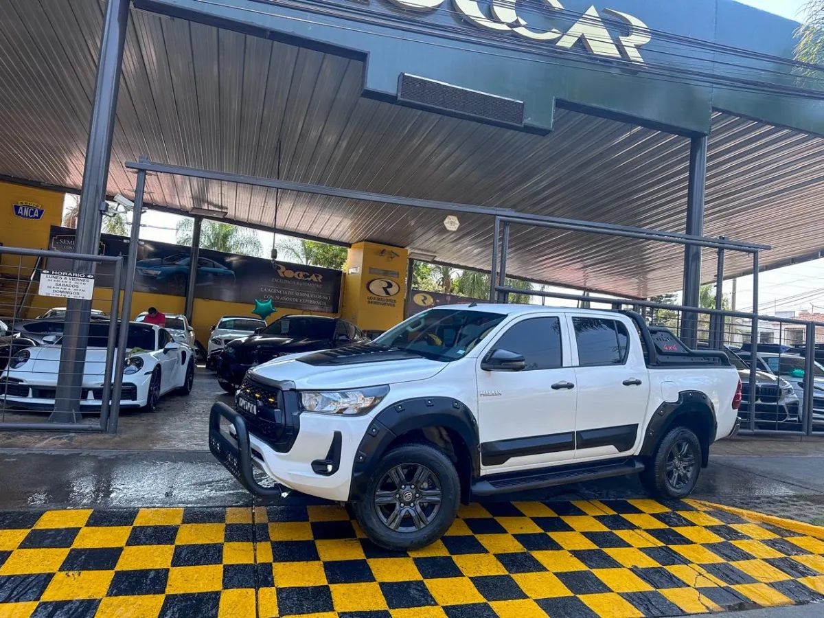 Toyota Hilux Sr 2022 