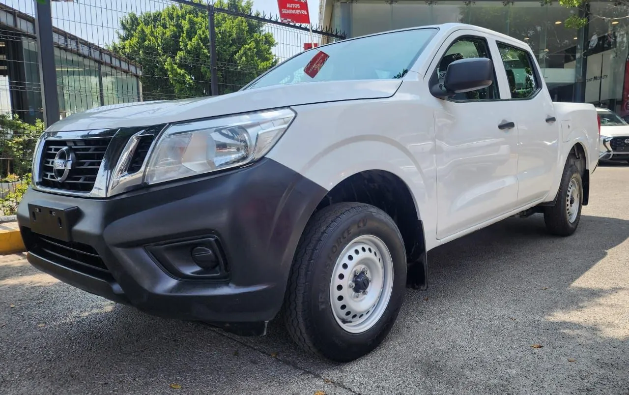 Nissan Np300 2020