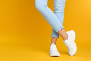 encontre o melhor look com tênis feminino