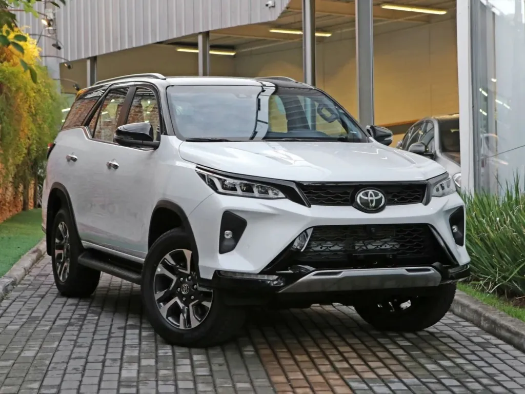 Toyota Hilux Sw4 Diamond 2.8 Tb 4x4 Die. Aut