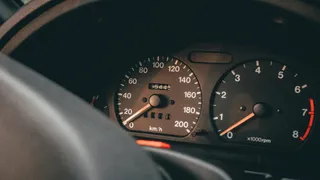 La antigüedad del auto y el alto kilometraje son factores clave a considerar a la hora de comprar un auto usado 