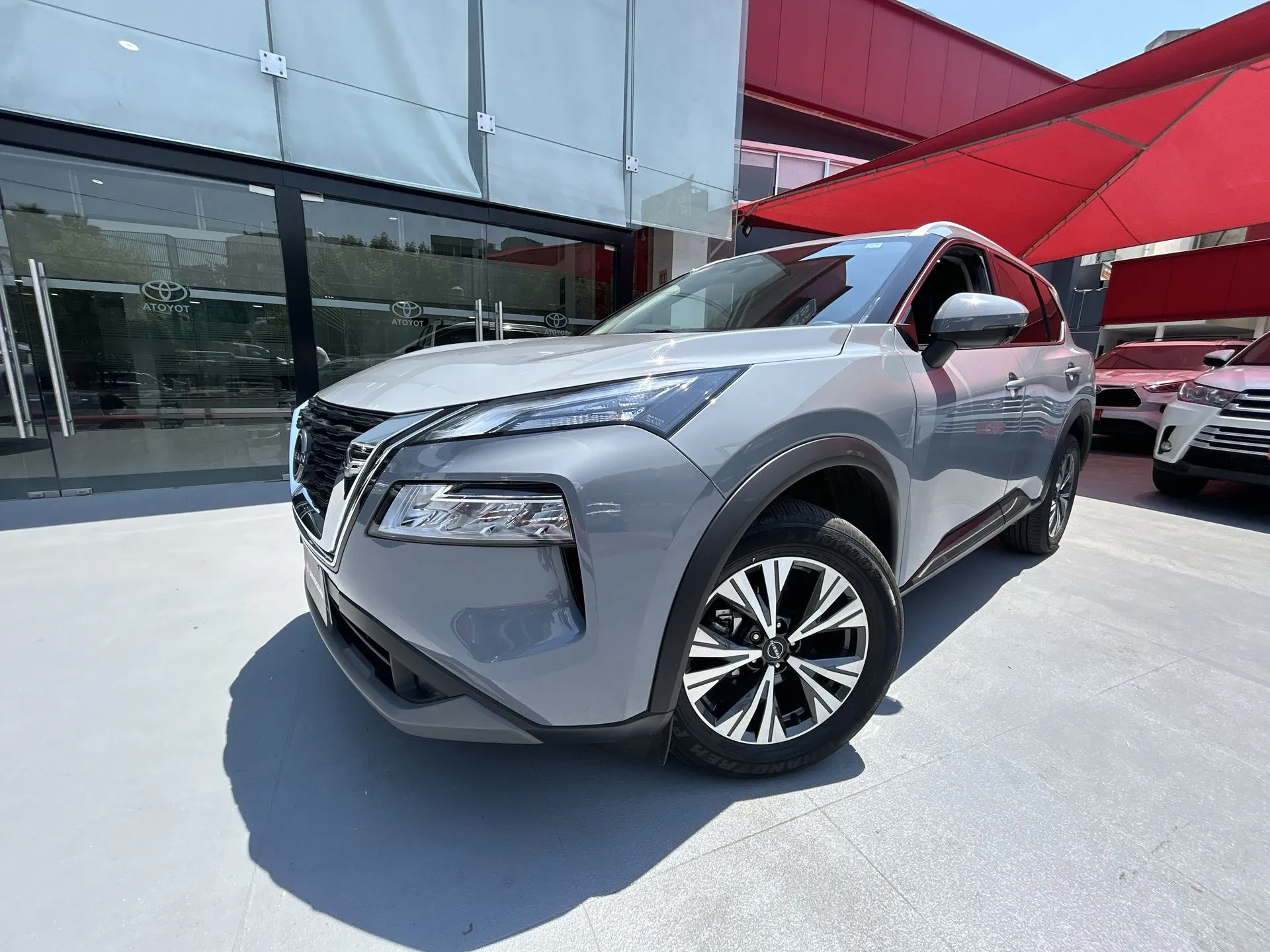 Nissan X-trail Exclusive 2 Row 24 
