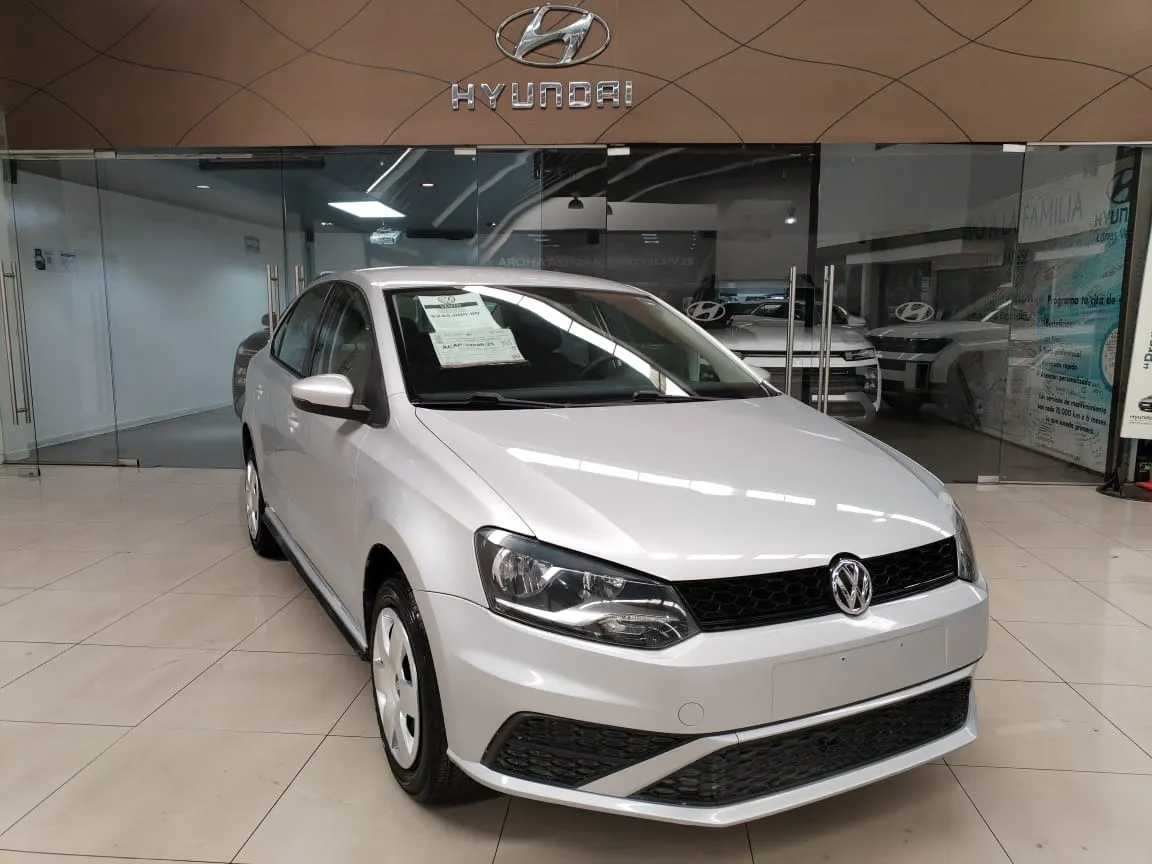 Volkswagen Vento 1.6 Starline At