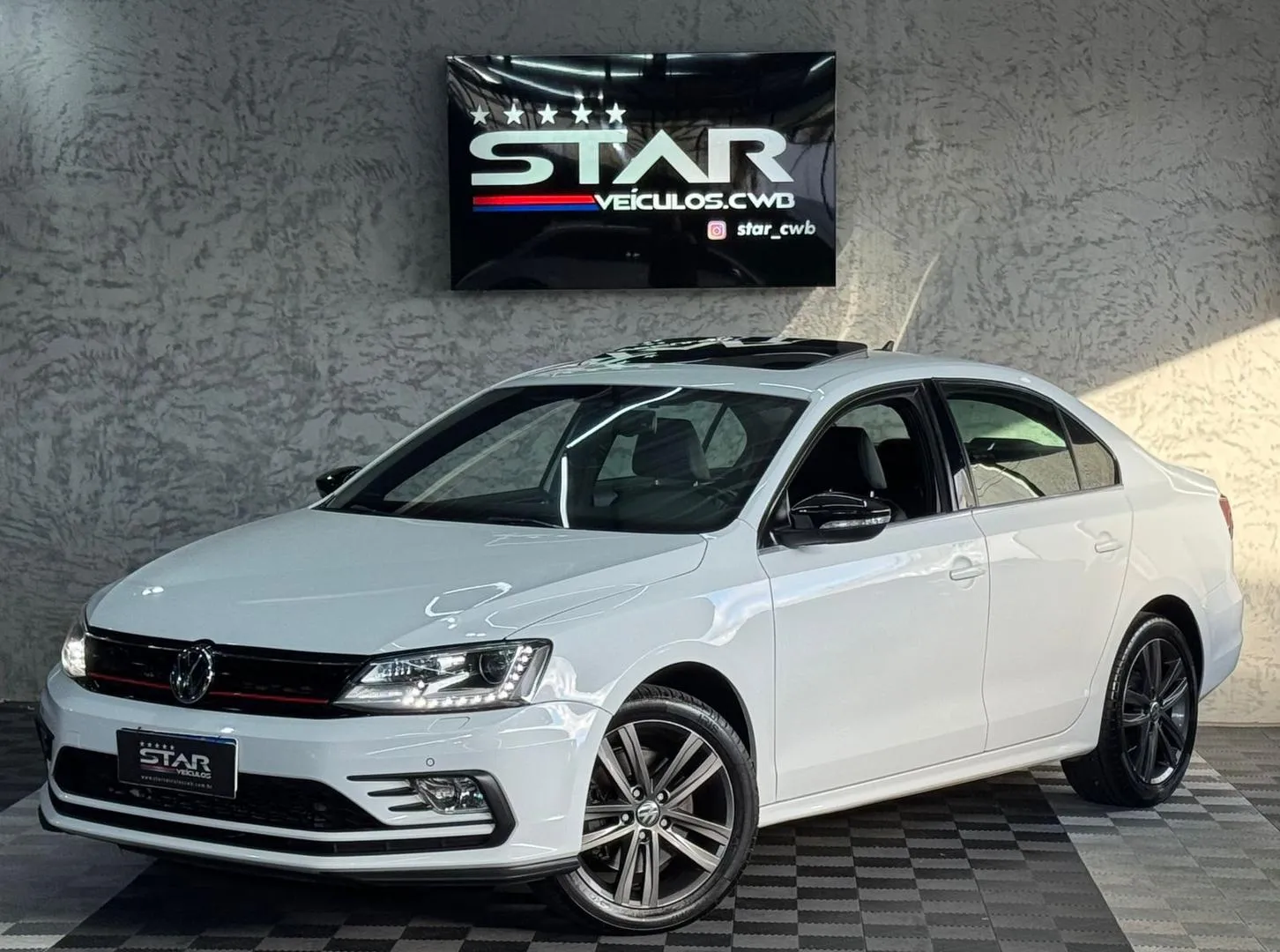 Volkswagen Vw Jetta Hl Ae 2016
