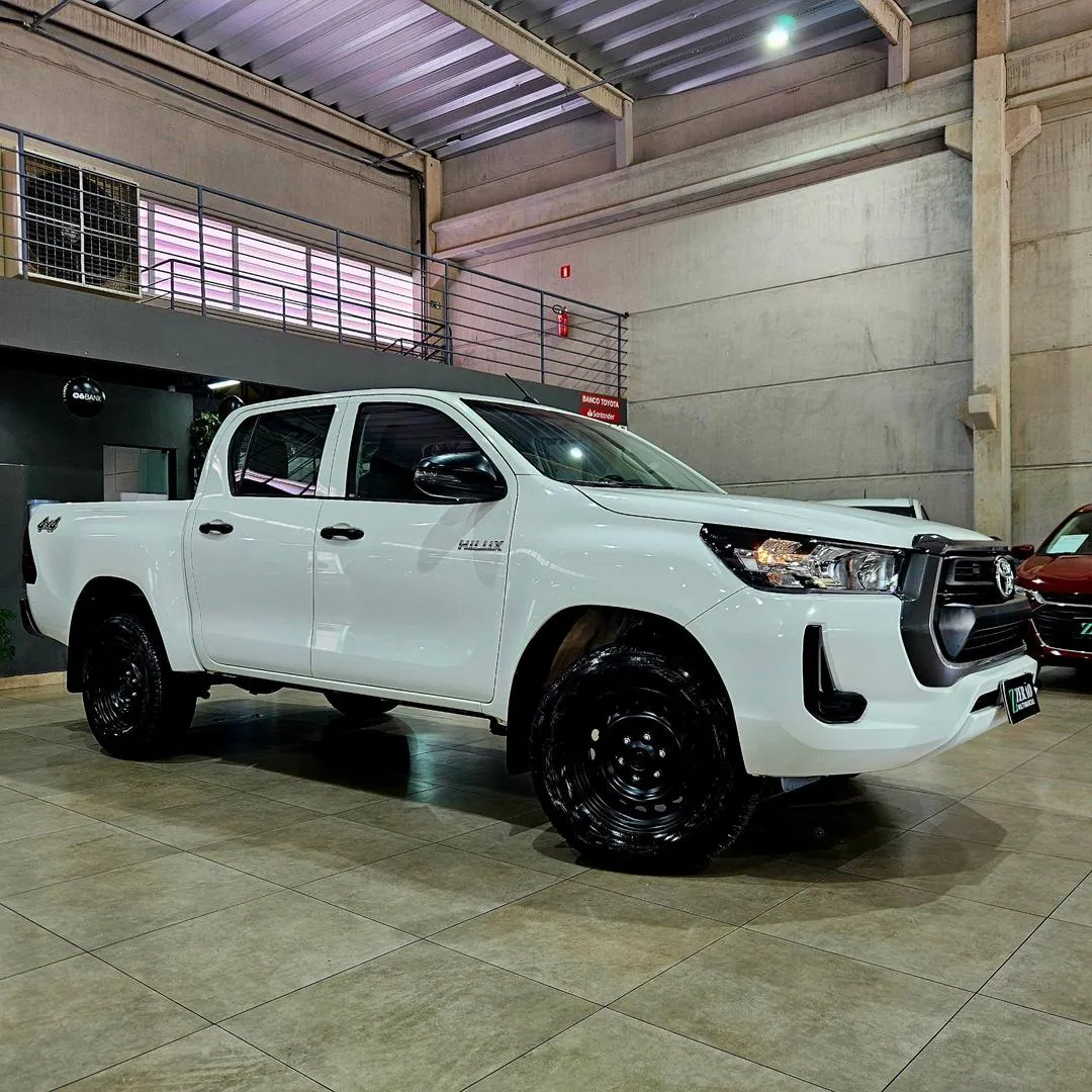 Toyota Hilux Cdlowm4fd 2024