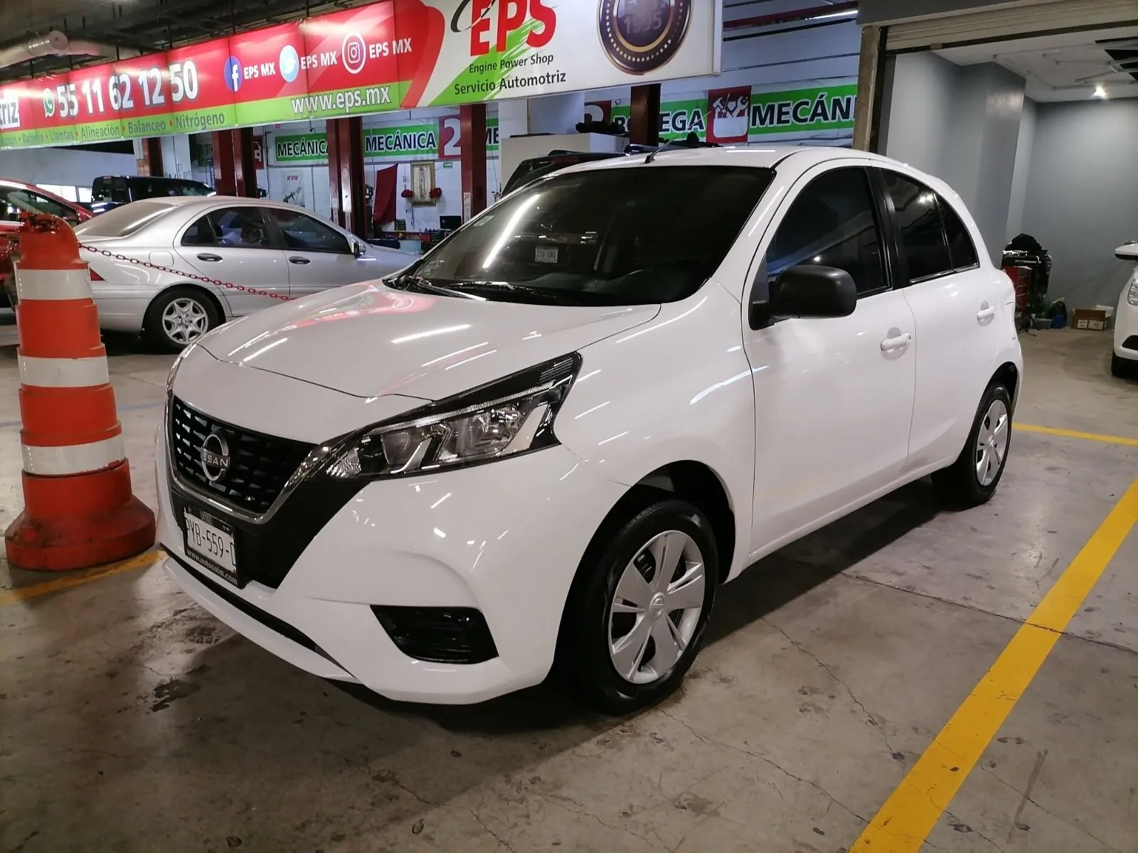 Nissan March 2022
