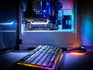 Imagem mostra detalhe de um PC gamer