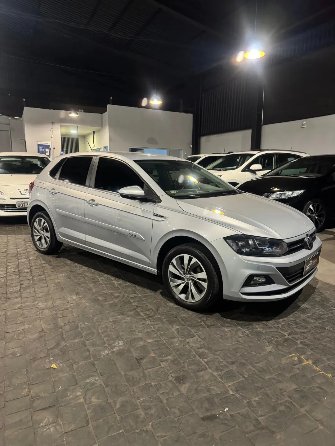 Volkswagen Polo 1.0 200 Tsi Comfortline Automático