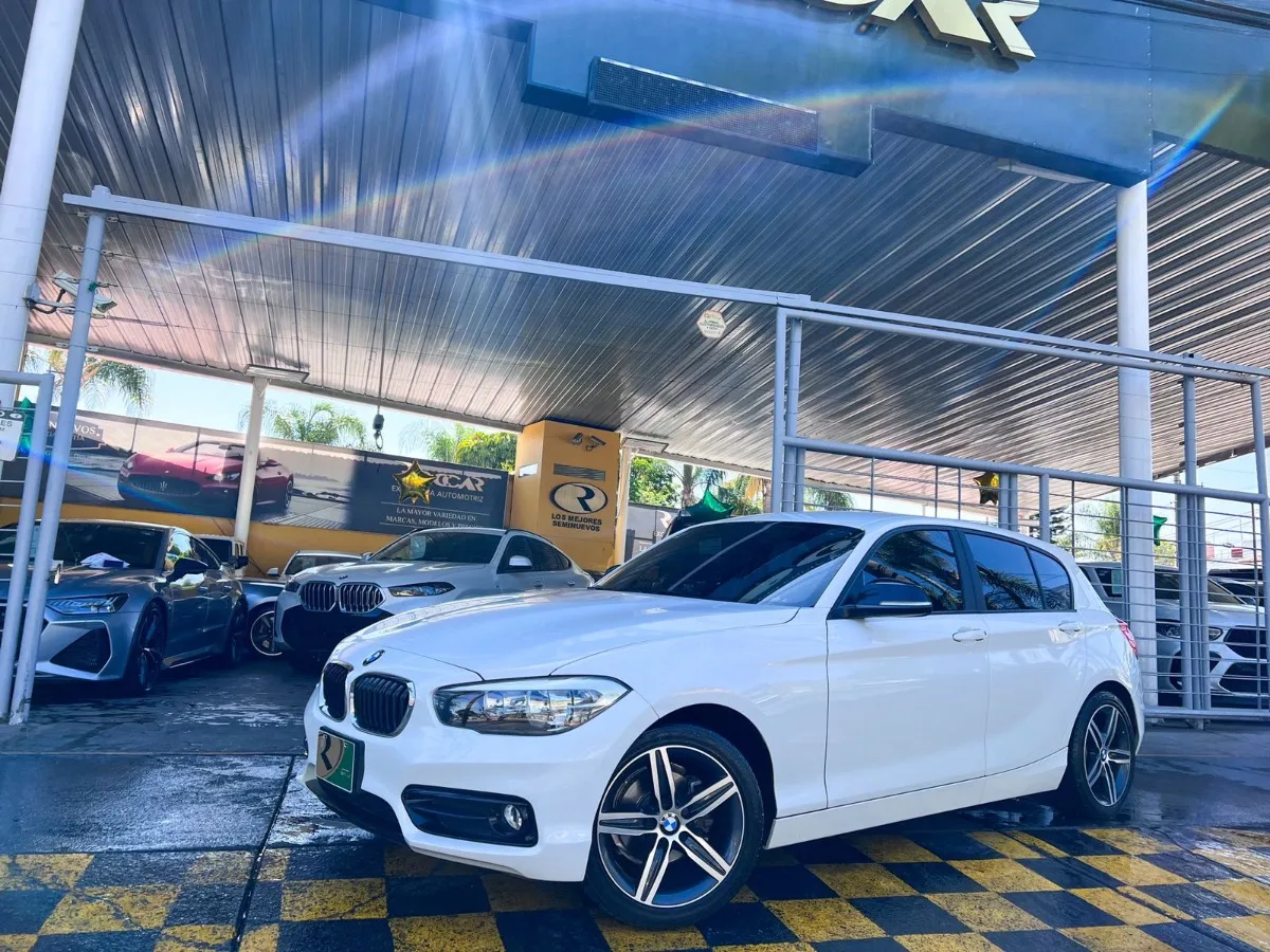 Bmw 118i Sport Line 2019    