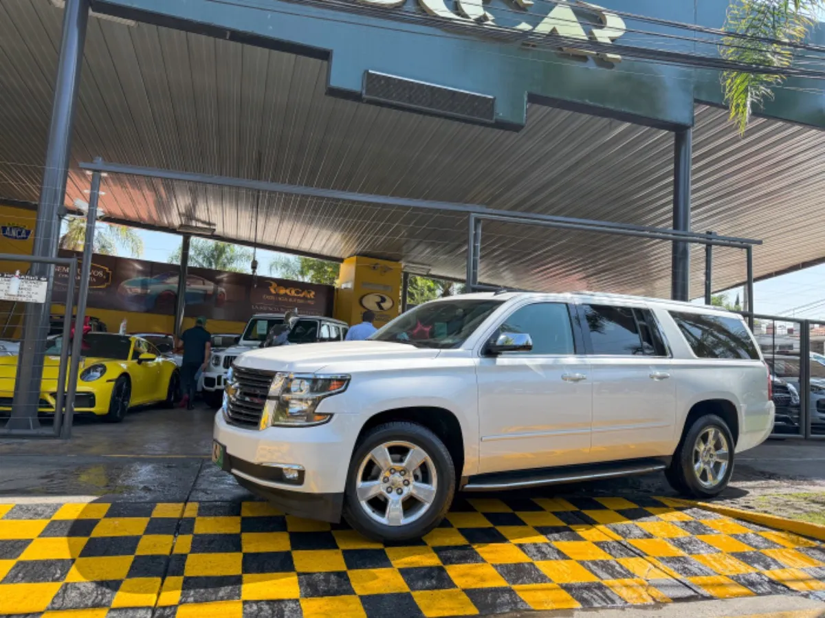 Chevrolet Suburban Premier 2017    