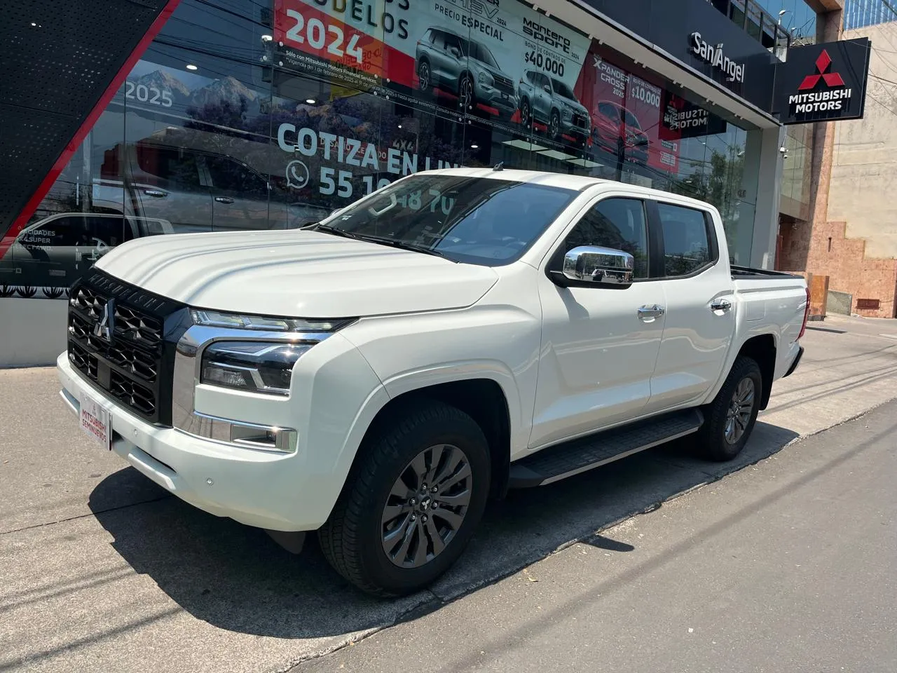 Mitsubishi L200 2025