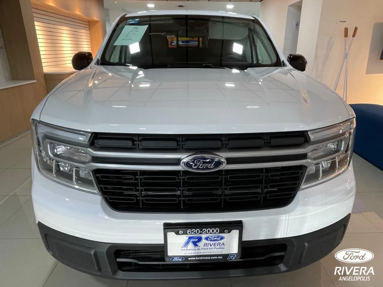 Ford Maverick Lariat