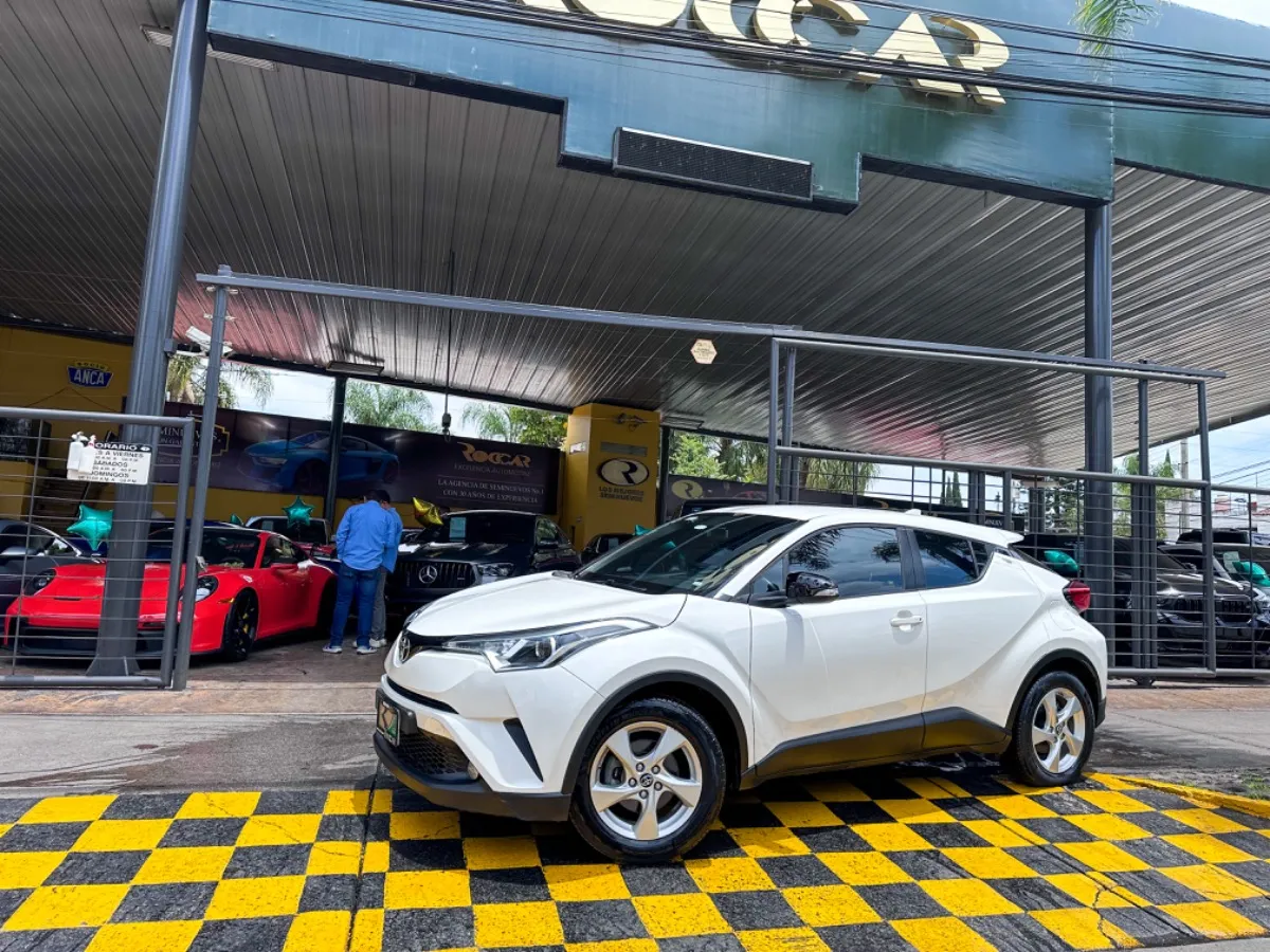Toyota C-hr Base 2019  