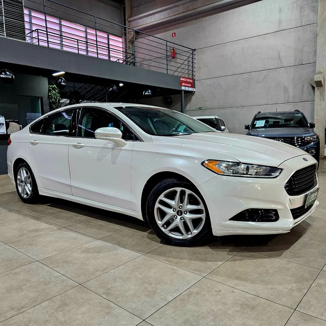 Ford Fusion Flex 2013