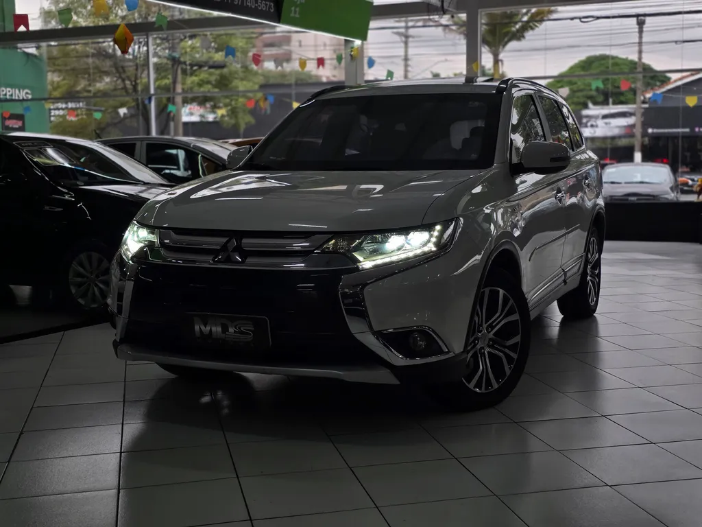 Mmc Outlander Gt 3,0 Awd Top Pac Pre,ium, 2016 U.d. Bl Troco