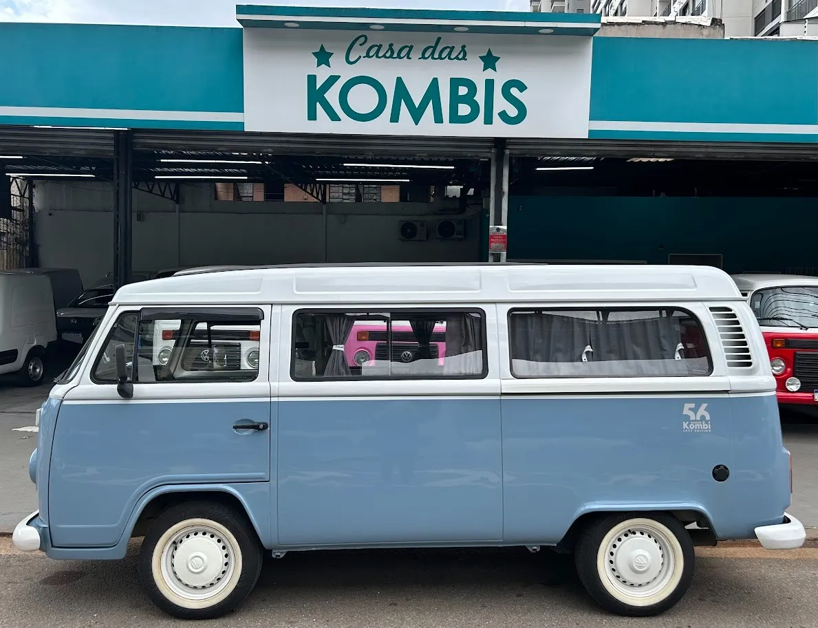 Volkswagen Kombi 1.4 Standard Total Flex 3p