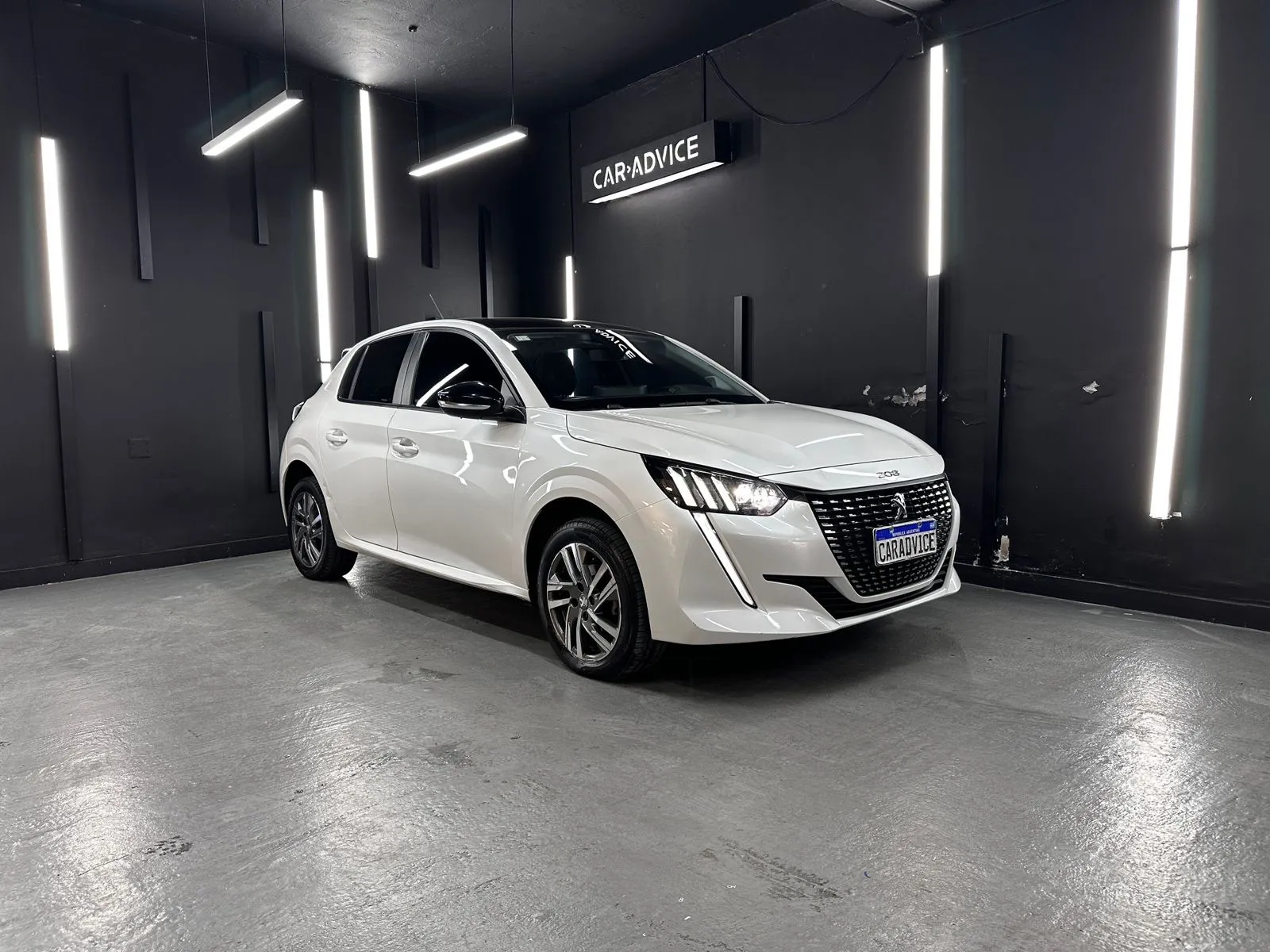 Peugeot 208 1.6 Feline Tiptronic L23