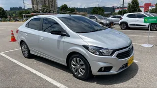 El Chevrolet Joy sigue siendo una de las opciones más buscadas en el mercado de carros usados en Colombia.