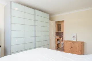 6 mejores modelos de placard para parejas con puertas corredizas