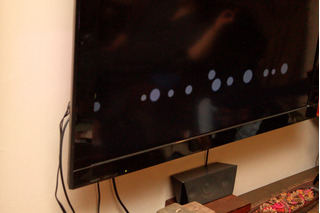 Smart TV colgado en la pared