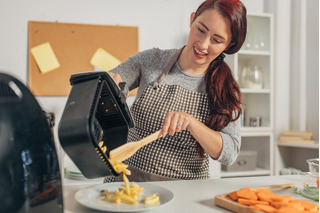 passo a passo para manter sua air fryer sempre limpa