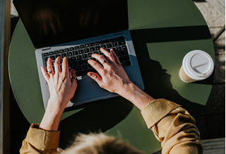 Todo sobre laptops Dell: historia, características, productos y más.