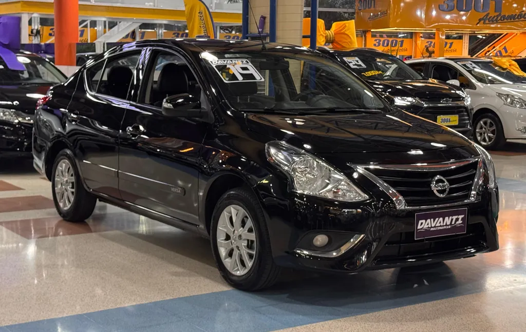 Nissan Versa Flex Automático