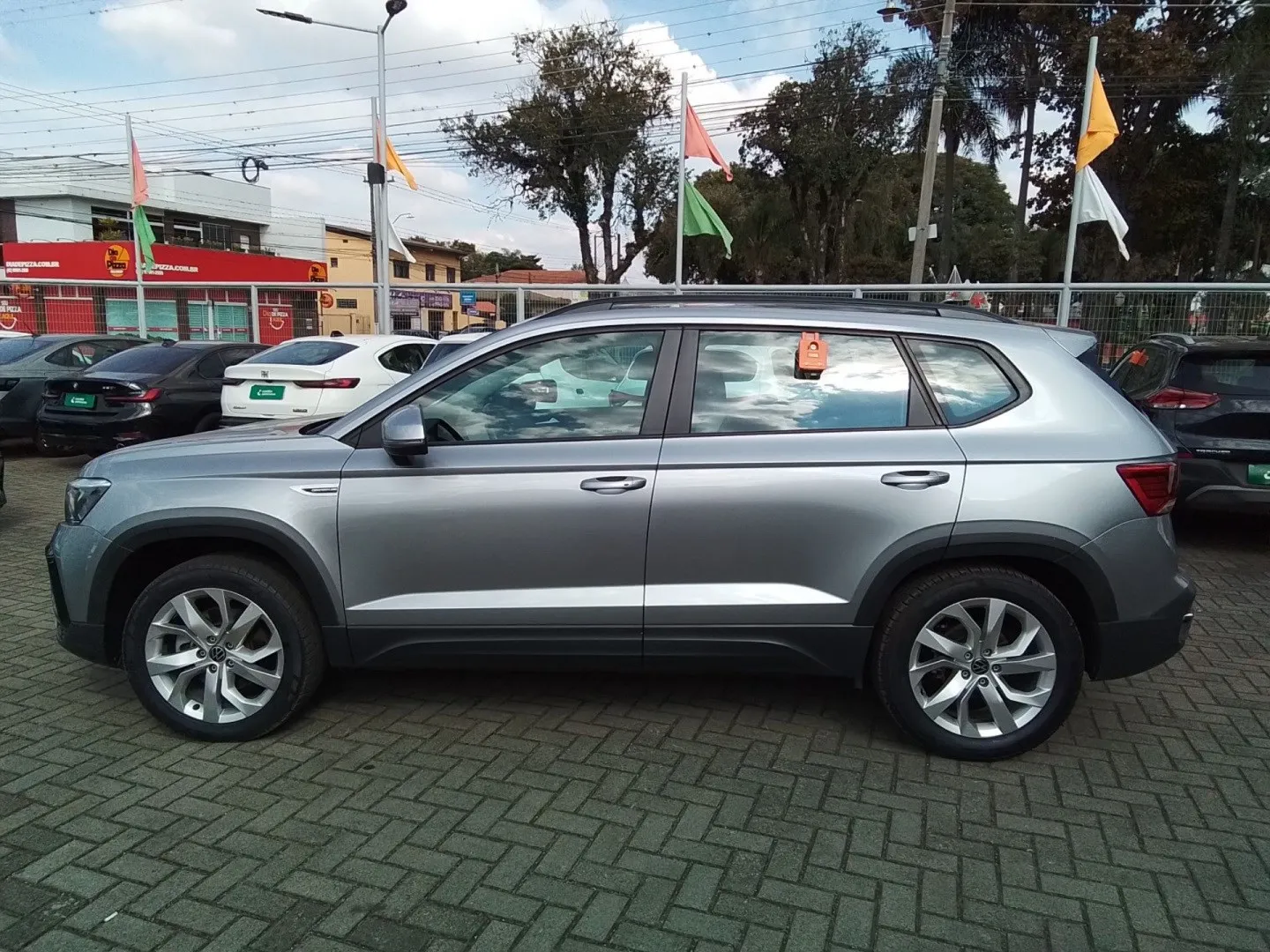 Volkswagen Taos 1.4 250 Tsi Total Flex Comfortline Automátic