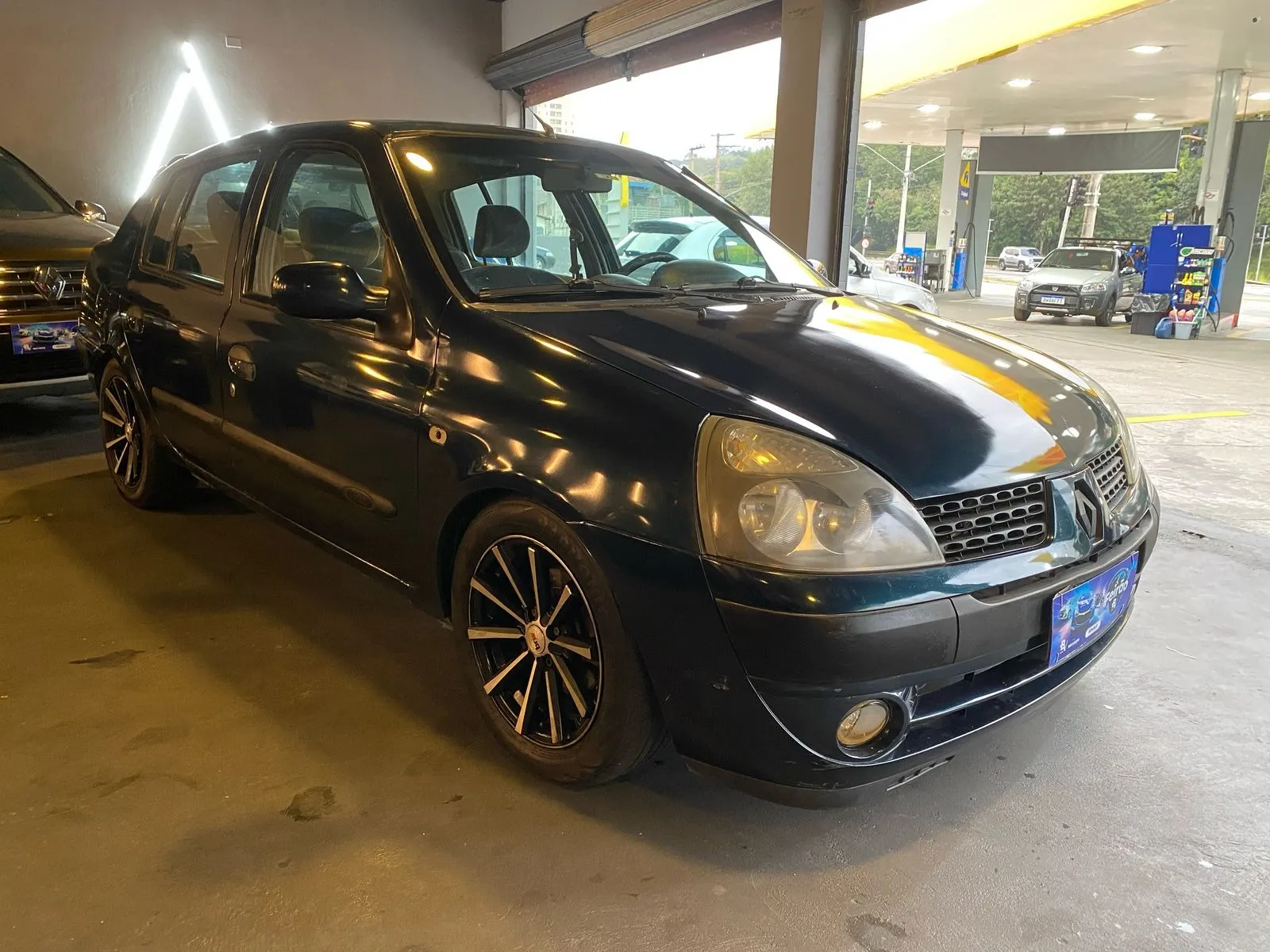Renault Clio Sedan 1.6 16v Expression Hi-flex 4p