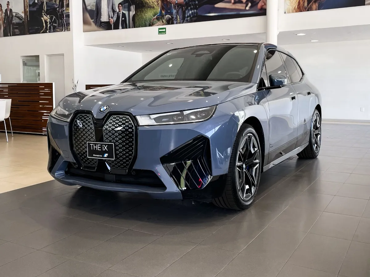 Bmw Ix Xdrive50 (eléctrico/automático) 2025