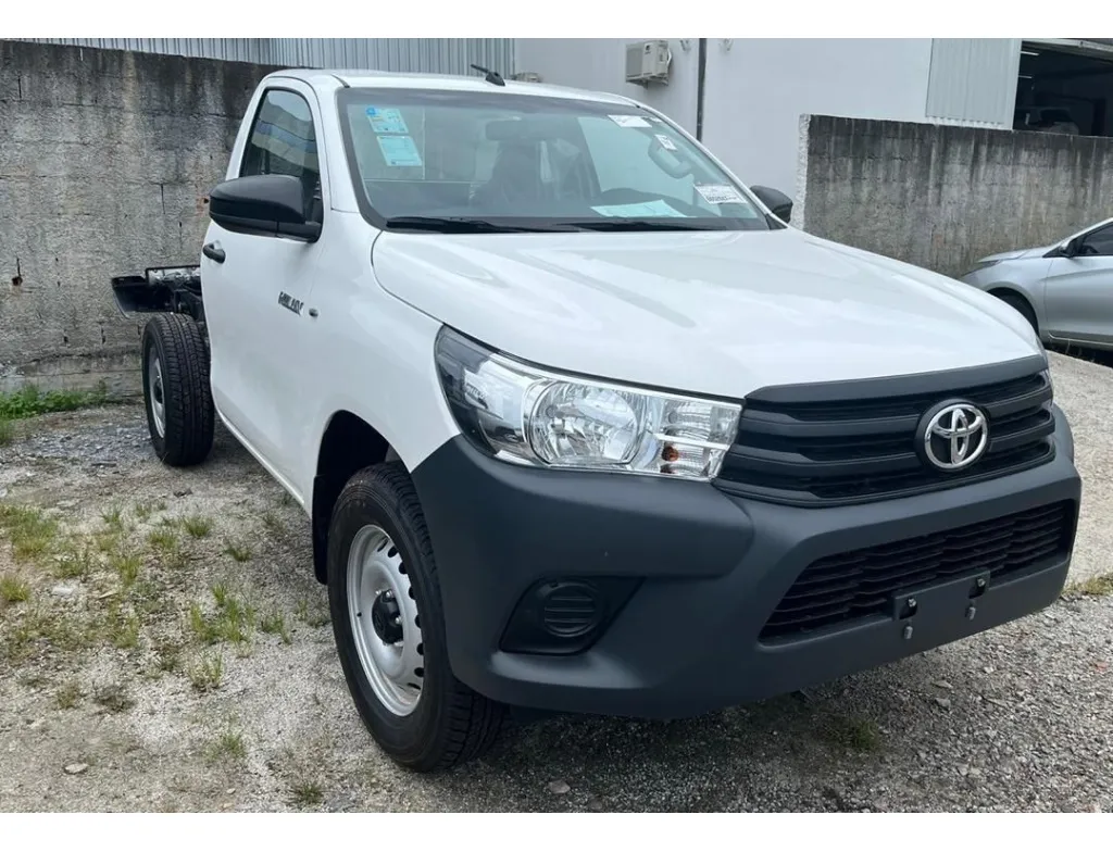 Toyota Hilux 2.8 D-4d Turbo Diesel Chassi 4x4 Manual