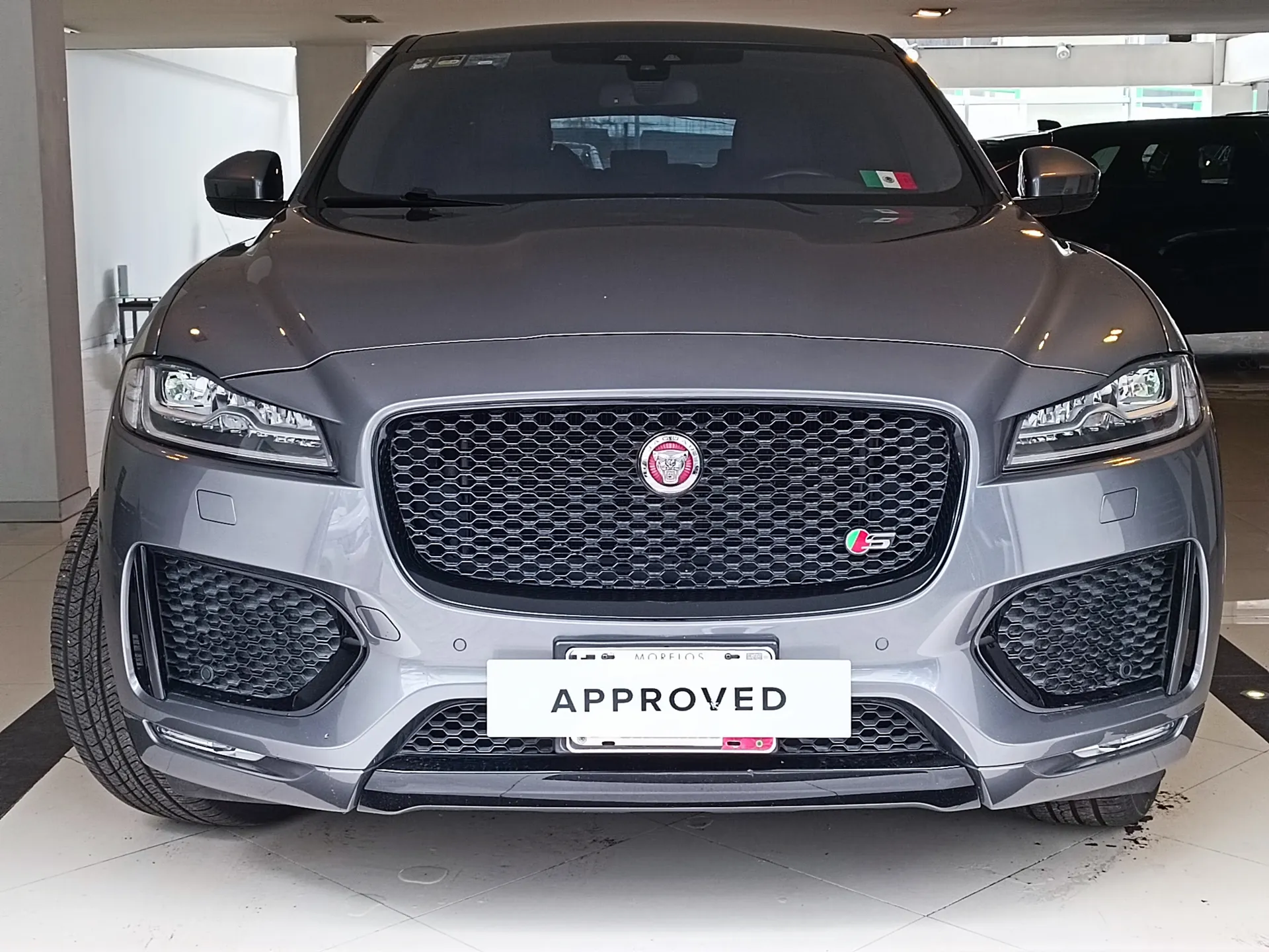 Jaguar F-pace 2018