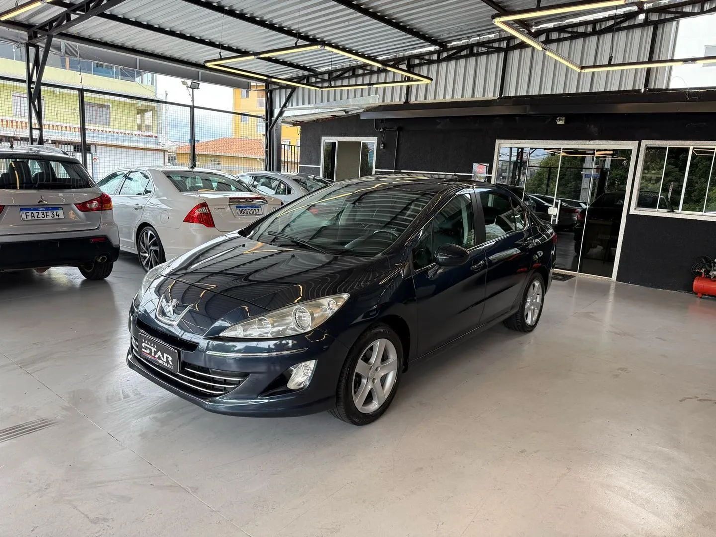 Peugeot 408 Feline 2012
