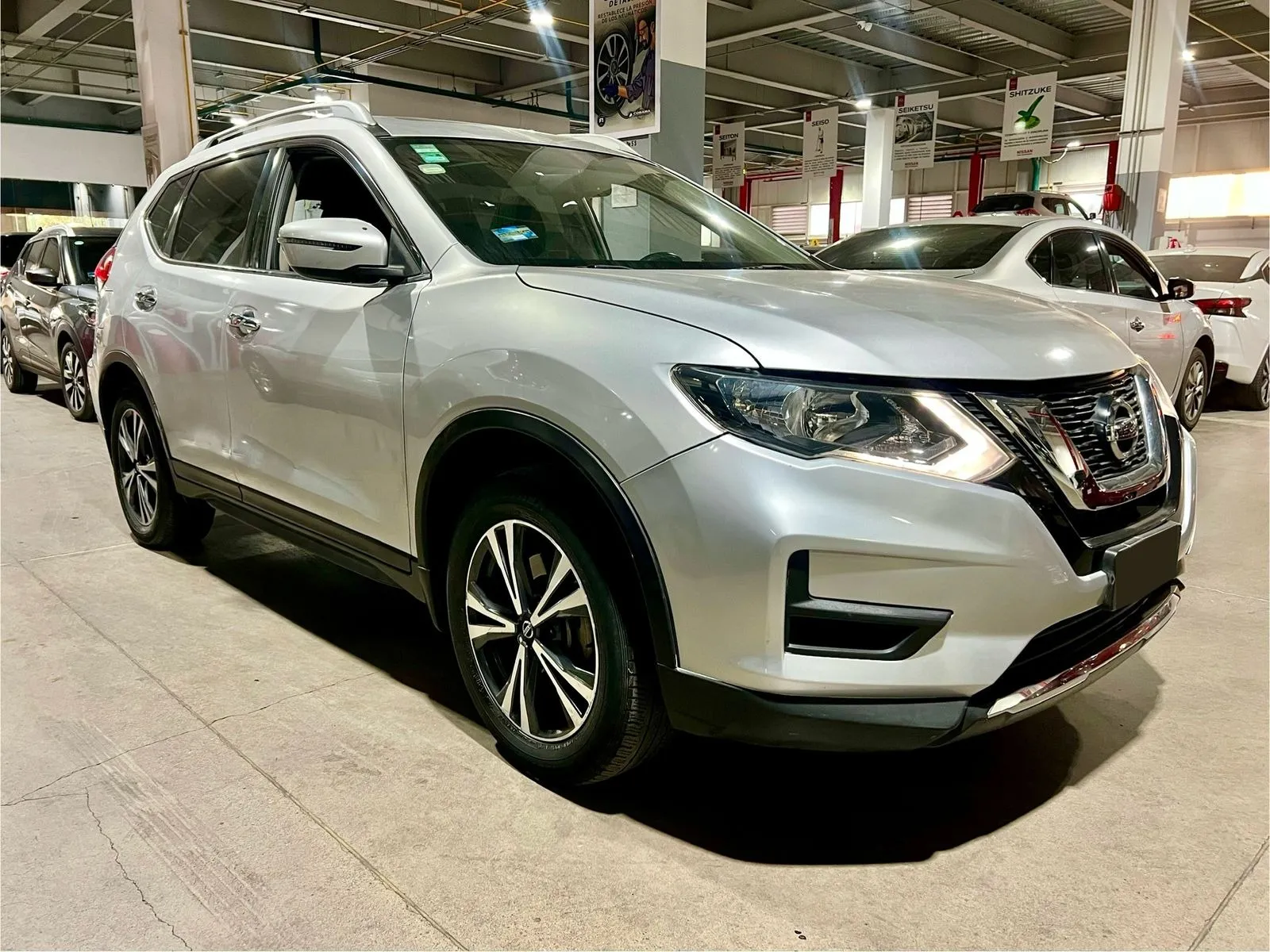 Nissan X-trail 2.5 Advance 3 Row Cvt