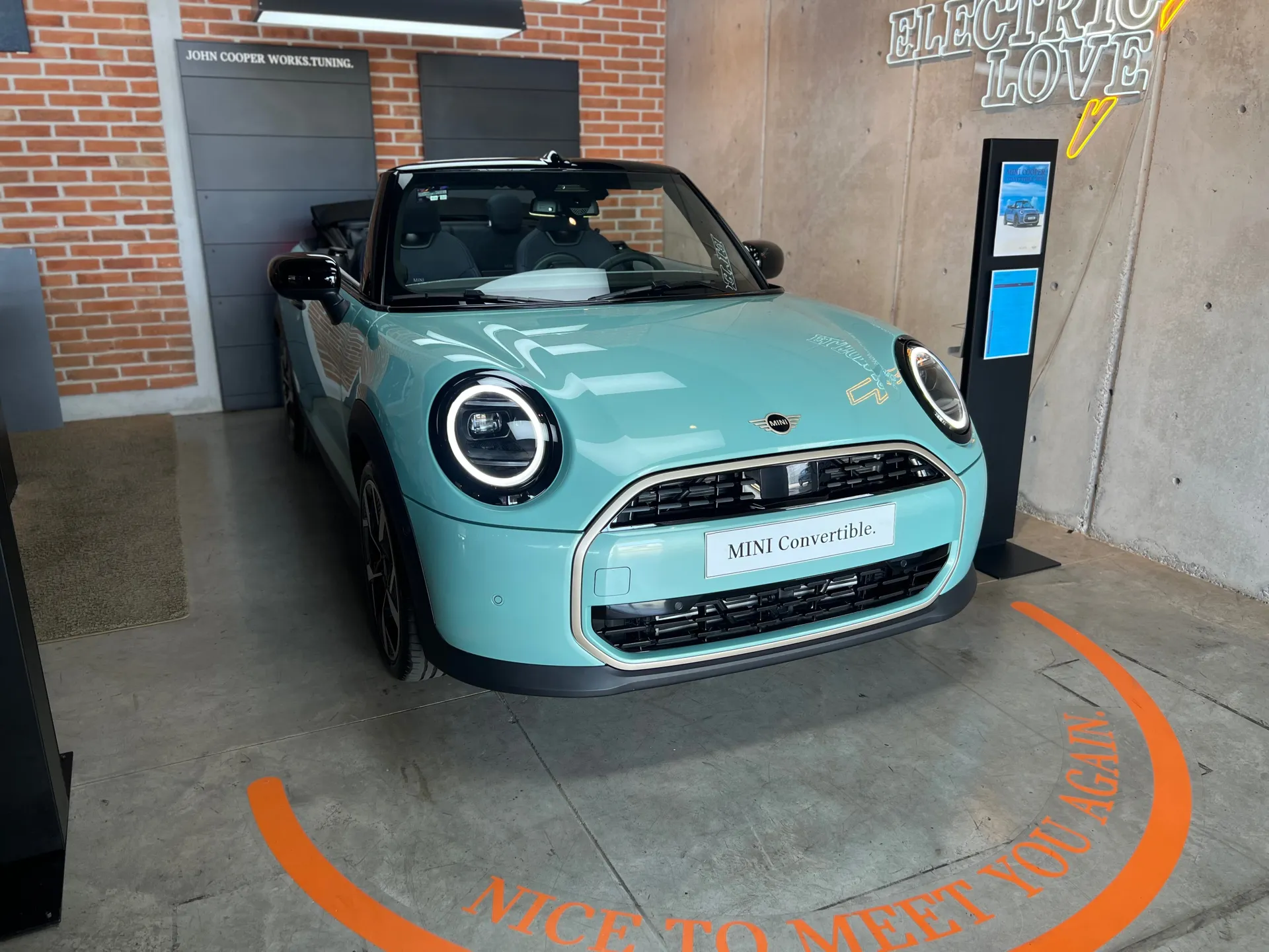 Mini Cooper Convertible 2.0 C At 2p