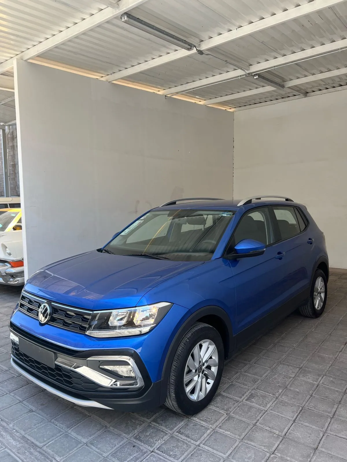 Volkswagen T-cross  5p Trendline L3/1.0/t Tiptronic