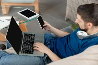 CÓMO CONECTAR UNA LAPTOP A INTERNET
