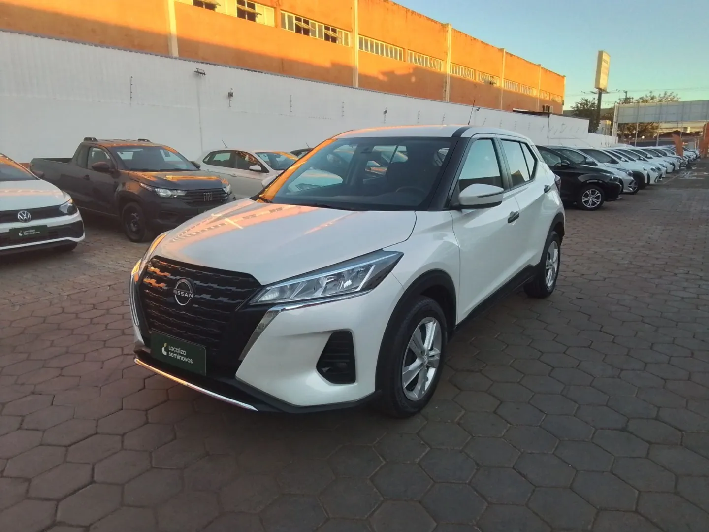 Nissan Kicks 1.6 16v Flexstart Active Xtronic
