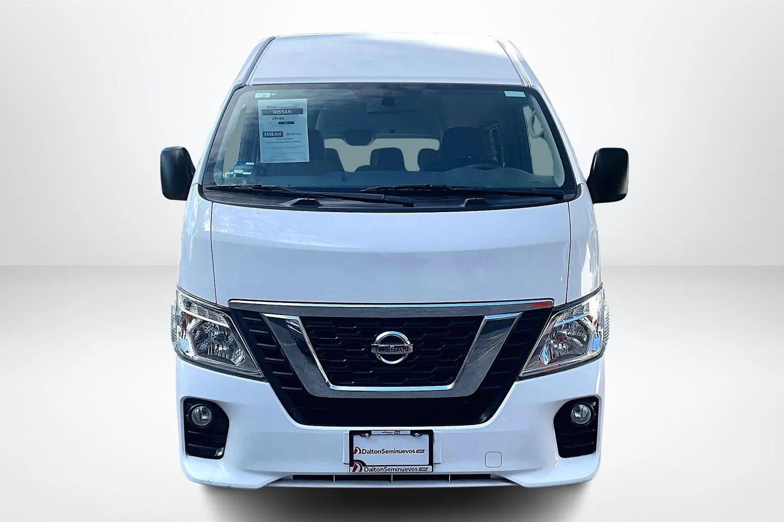 Nissan Urvan 2021