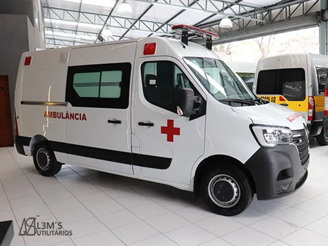 Ambulância Uti Renault Master 2026  Eficiência E Confiabili