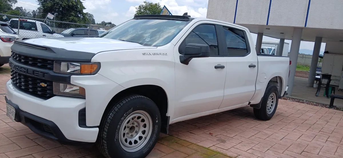 Chevrolet  Silverado  2020